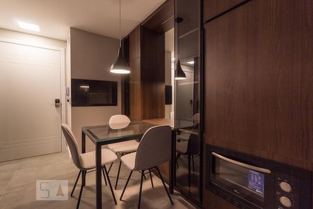 Cozinha de kitnet/studio para alugar com 1 quarto, 39m² em Bela Vista, Porto Alegre