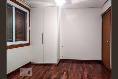 Quarto 2 de casa de condomínio à venda com 4 quartos, 398m² em Vila Conceição, Porto Alegre