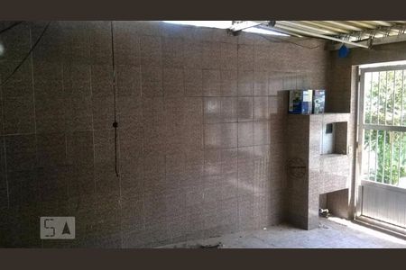 Garagem de casa à venda com 2 quartos, 100m² em Limoeiro, São Paulo