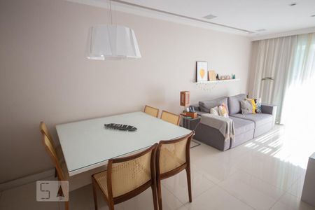 Sala de apartamento à venda com 2 quartos, 82m² em Icaraí, Niterói