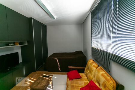 Quarto  e Sala de kitnet/studio para alugar com 1 quarto, 27m² em Sagrada Família, Belo Horizonte