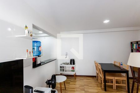 Sala de apartamento à venda com 2 quartos, 59m² em Vila São Pedro, Santo André