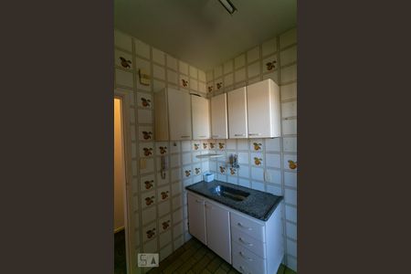 Cozinha de apartamento à venda com 2 quartos, 60m² em Floresta, Belo Horizonte