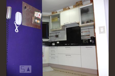 Cozinha de apartamento para alugar com 2 quartos, 80m² em Vila Congonhas, São Paulo