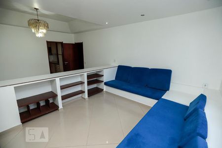 Sala de casa para alugar com 3 quartos, 400m² em Todos Os Santos, Rio de Janeiro