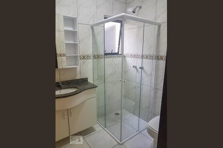 Banheiro 1 de apartamento para alugar com 3 quartos, 95m² em Vila Assunção, Santo André