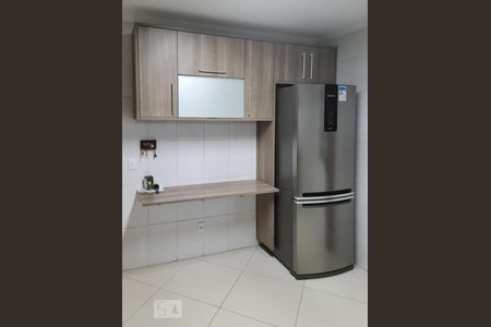 Cozinha de casa à venda com 3 quartos, 145m² em Jardim Ester, São Paulo