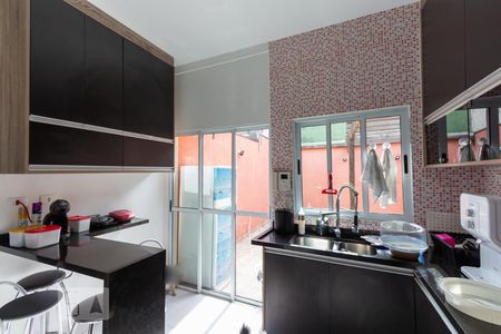 Casa à venda com 280m², 3 quartos e 4 vagas Casa à venda com 280m², 3 quartos e 4 vagasCozinha