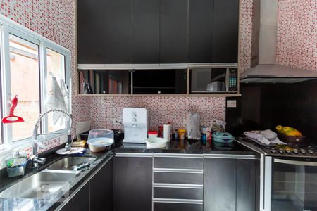 Casa à venda com 280m², 3 quartos e 4 vagas Casa à venda com 280m², 3 quartos e 4 vagasCozinha