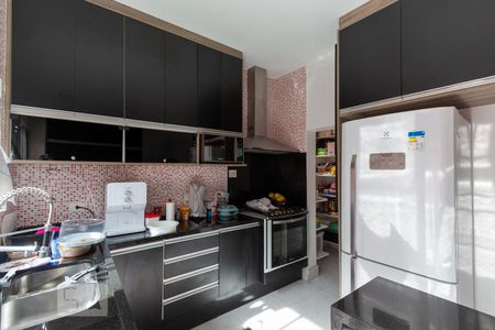 Casa à venda com 280m², 3 quartos e 4 vagas Casa à venda com 280m², 3 quartos e 4 vagasCozinha