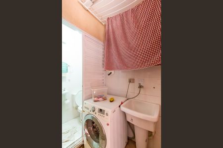 Casa à venda com 280m², 3 quartos e 4 vagas Casa à venda com 280m², 3 quartos e 4 vagasÁrea de serviço