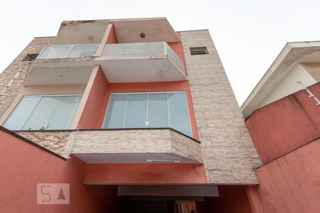 Casa à venda com 280m², 3 quartos e 4 vagas Casa à venda com 280m², 3 quartos e 4 vagasFachada