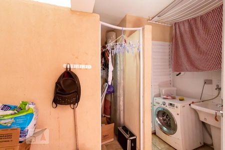 Casa à venda com 280m², 3 quartos e 4 vagas Casa à venda com 280m², 3 quartos e 4 vagasÁrea de serviço