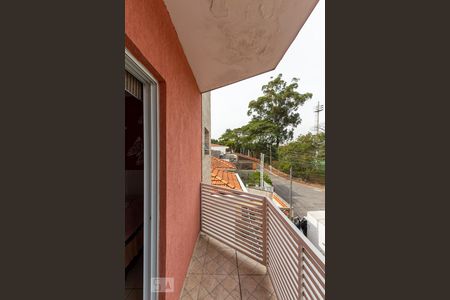 Casa à venda com 280m², 3 quartos e 4 vagas Casa à venda com 280m², 3 quartos e 4 vagasVaranda da suíte 1