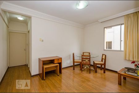 Sala de apartamento à venda com 1 quarto, 52m² em Lourdes, Belo Horizonte