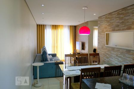 Sala de apartamento para alugar com 2 quartos, 52m² em Vila Paranaguá, São Paulo