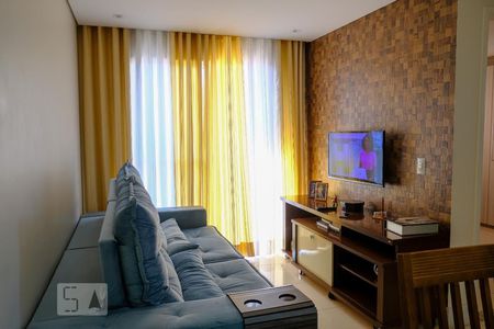 Sala de apartamento para alugar com 2 quartos, 52m² em Vila Paranaguá, São Paulo