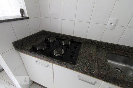 Cozinha de apartamento para alugar com 2 quartos, 65m² em Praia Comprida, São José