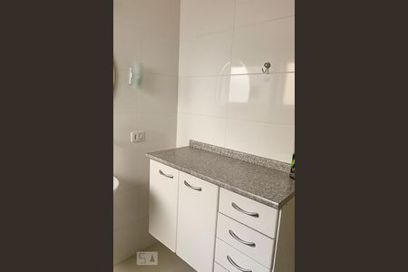 Banheiro de apartamento para alugar com 2 quartos, 81m² em Barra Funda, São Paulo