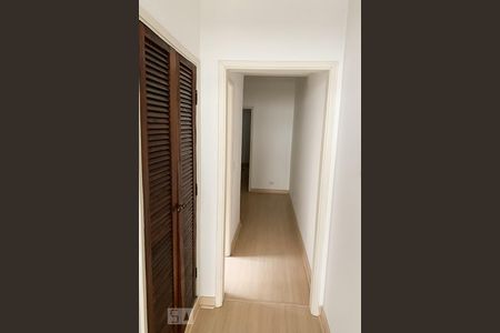 Corredor de apartamento para alugar com 2 quartos, 81m² em Barra Funda, São Paulo