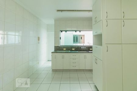 Cozinha de apartamento à venda com 2 quartos, 90m² em Vila Floresta, Santo André