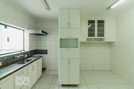 Cozinha de apartamento à venda com 2 quartos, 90m² em Vila Floresta, Santo André