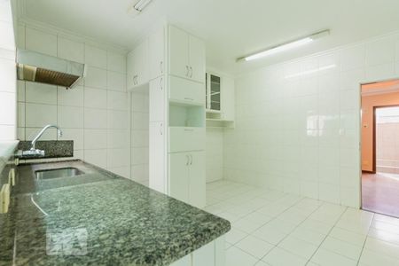 Cozinha de apartamento à venda com 2 quartos, 90m² em Vila Floresta, Santo André