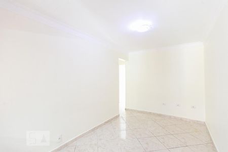 Sala de casa para alugar com 2 quartos, 75m² em Conjunto Residencial Jardim Canaã, São Paulo