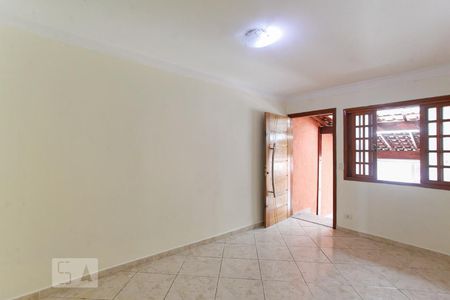 Sala de casa à venda com 2 quartos, 75m² em Conjunto Residencial Jardim Canaã, São Paulo