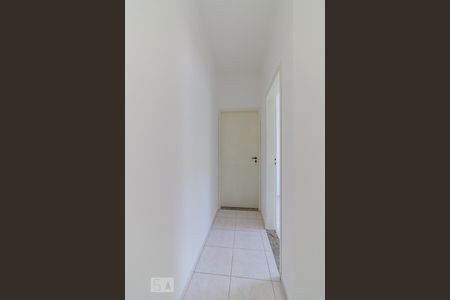 Corredor de casa para alugar com 3 quartos, 160m² em Jardim Santa Clara, Guarulhos