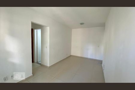 Sala de apartamento para alugar com 2 quartos, 42m² em Jacarepaguá, Rio de Janeiro