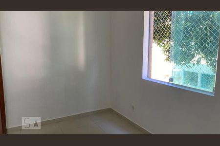 Quarto 1 de apartamento para alugar com 2 quartos, 42m² em Jacarepaguá, Rio de Janeiro