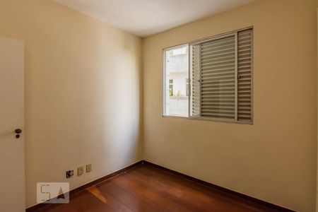Quarto 1 de apartamento à venda com 4 quartos, 140m² em Santo Antônio, Belo Horizonte