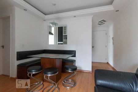 Sala de apartamento para alugar com 2 quartos, 55m² em Centro, Osasco