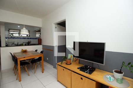 Sala de apartamento para alugar com 1 quarto, 40m² em Pinheiros, São Paulo