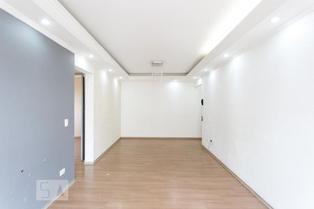 Sala de apartamento para alugar com 2 quartos, 75m² em Vila Ivone, São Paulo