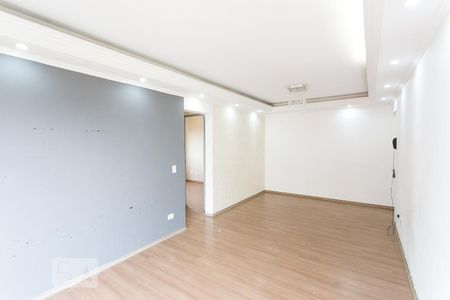 Sala de apartamento para alugar com 2 quartos, 75m² em Vila Ivone, São Paulo