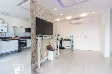 Sala de apartamento para alugar com 1 quarto, 40m² em Continental, Osasco