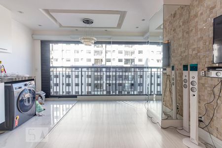 Sala de apartamento para alugar com 1 quarto, 40m² em Continental, Osasco