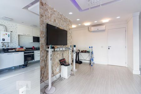 Sala de apartamento para alugar com 1 quarto, 40m² em Continental, Osasco