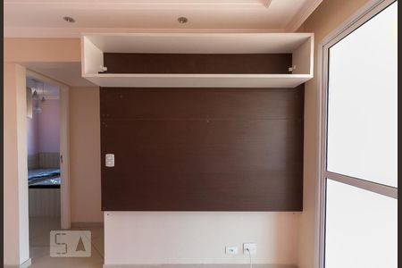 Sala - painel para TV de apartamento à venda com 2 quartos, 54m² em Ponte Grande, Guarulhos