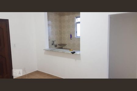 Sala de apartamento para alugar com 2 quartos, 42m² em Estácio, Rio de Janeiro