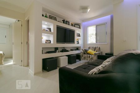 Sala de TV de apartamento para alugar com 2 quartos, 69m² em Jardim Santa Genebra, Campinas