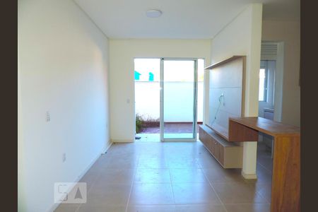 Sala de apartamento para alugar com 2 quartos, 80m² em João Paulo, Florianópolis