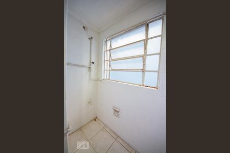 Banheiro  de casa à venda com 3 quartos, 102m² em Rio Branco, Porto Alegre