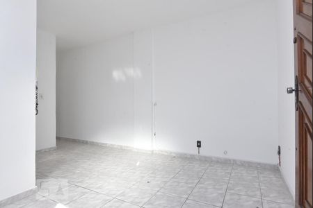 Sala de apartamento para alugar com 1 quarto, 38m² em Praia da Bandeira, Rio de Janeiro