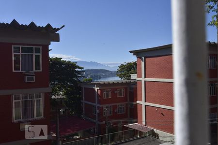 Quarto unico de apartamento para alugar com 1 quarto, 38m² em Praia da Bandeira, Rio de Janeiro