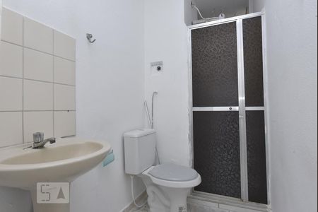 Banheiro de apartamento para alugar com 1 quarto, 38m² em Praia da Bandeira, Rio de Janeiro