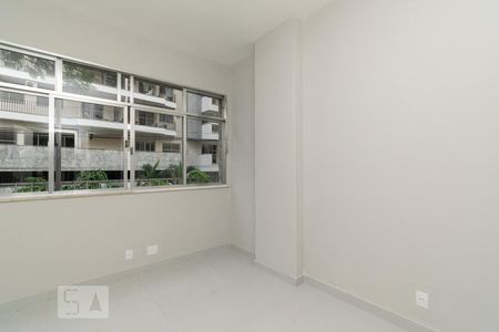 SUÍTE de apartamento à venda com 1 quarto, 45m² em Ingá, Niterói