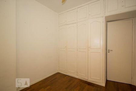 Quarto 1 de apartamento à venda com 2 quartos, 100m² em Leme, Rio de Janeiro